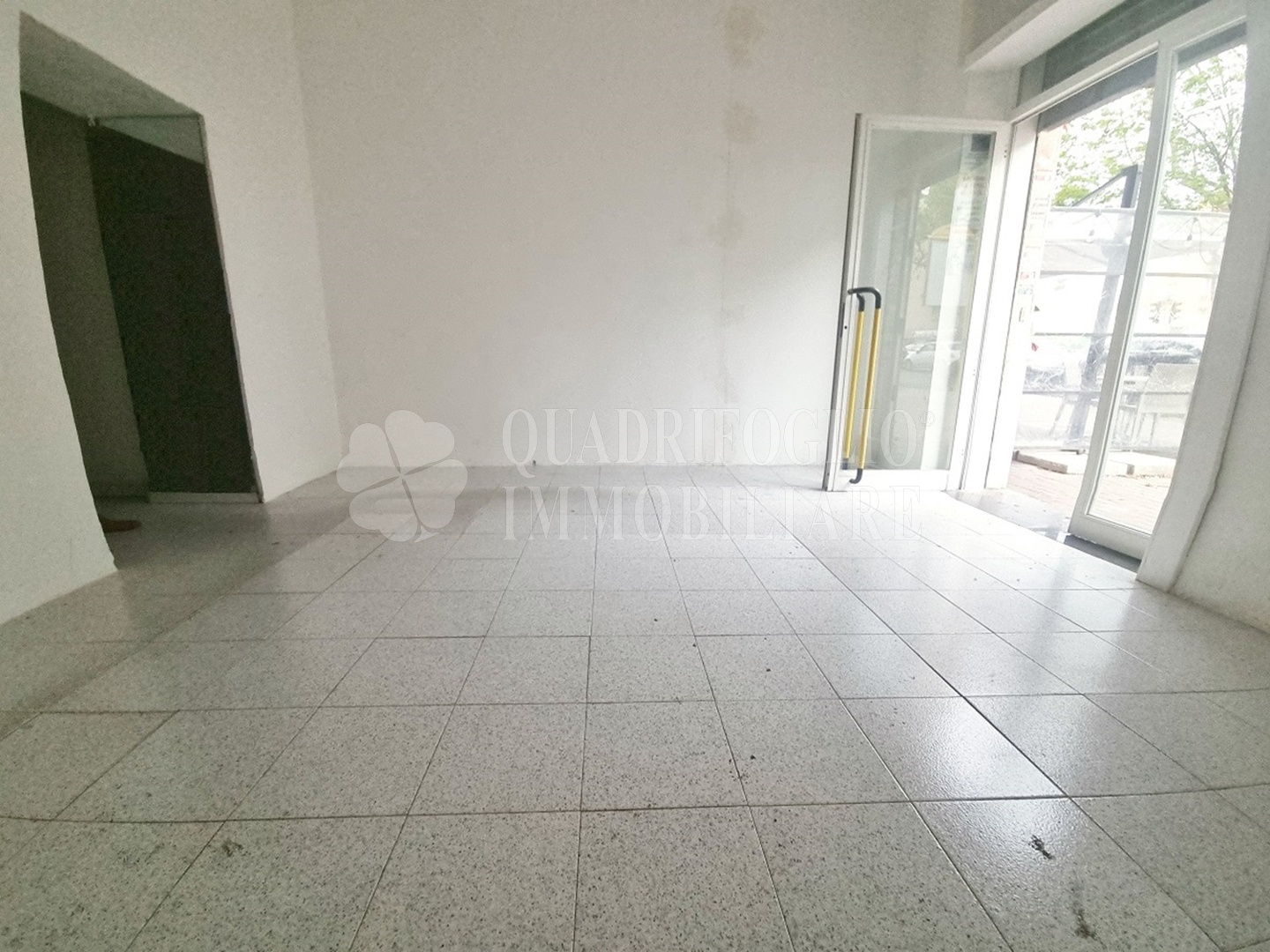 Ostia, Centro – Viale Vasco de Gama
