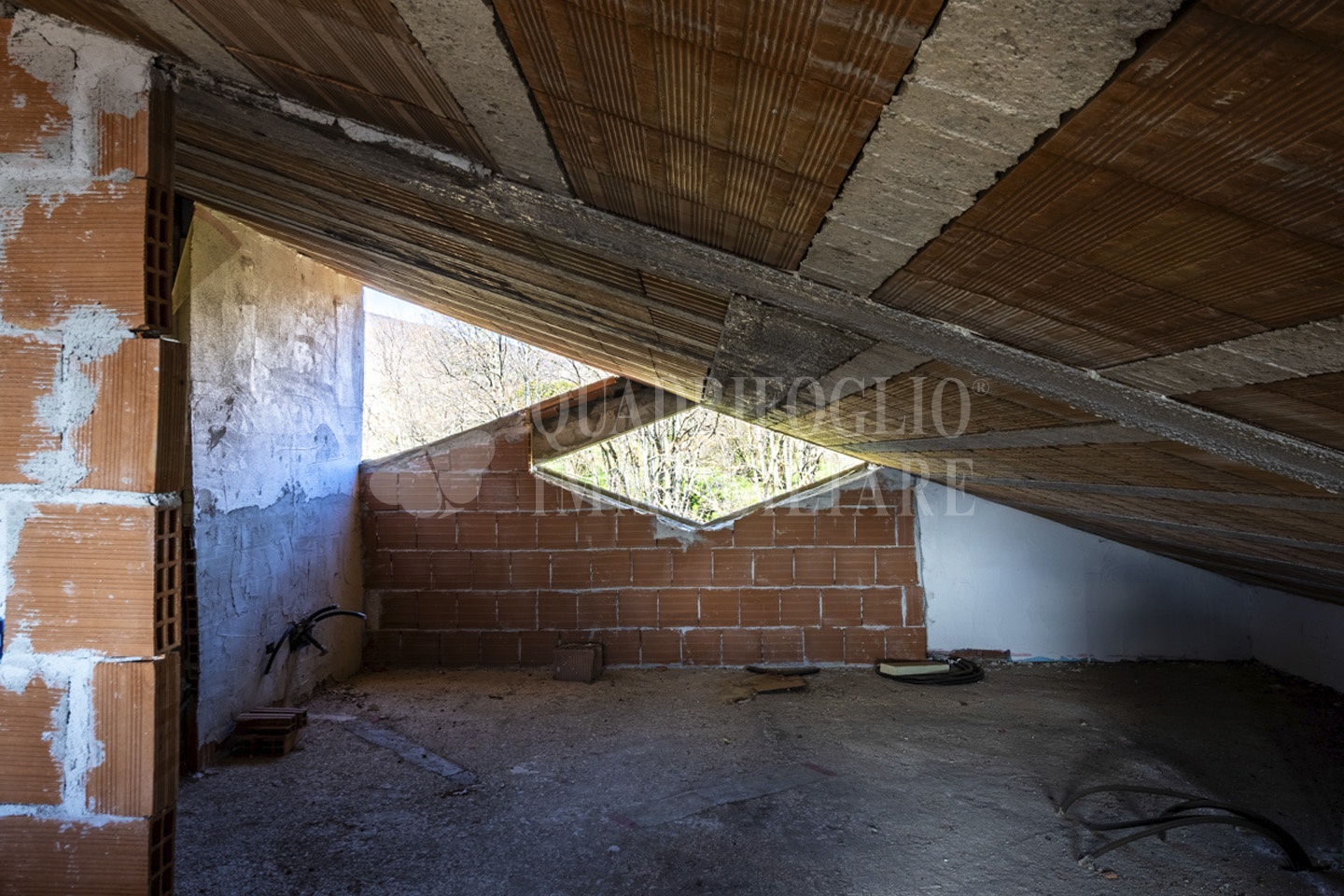 Via luigi petroselli maggiore VIT08-Ensv Canepina, Semi Centro – Via Luigi Petroselli