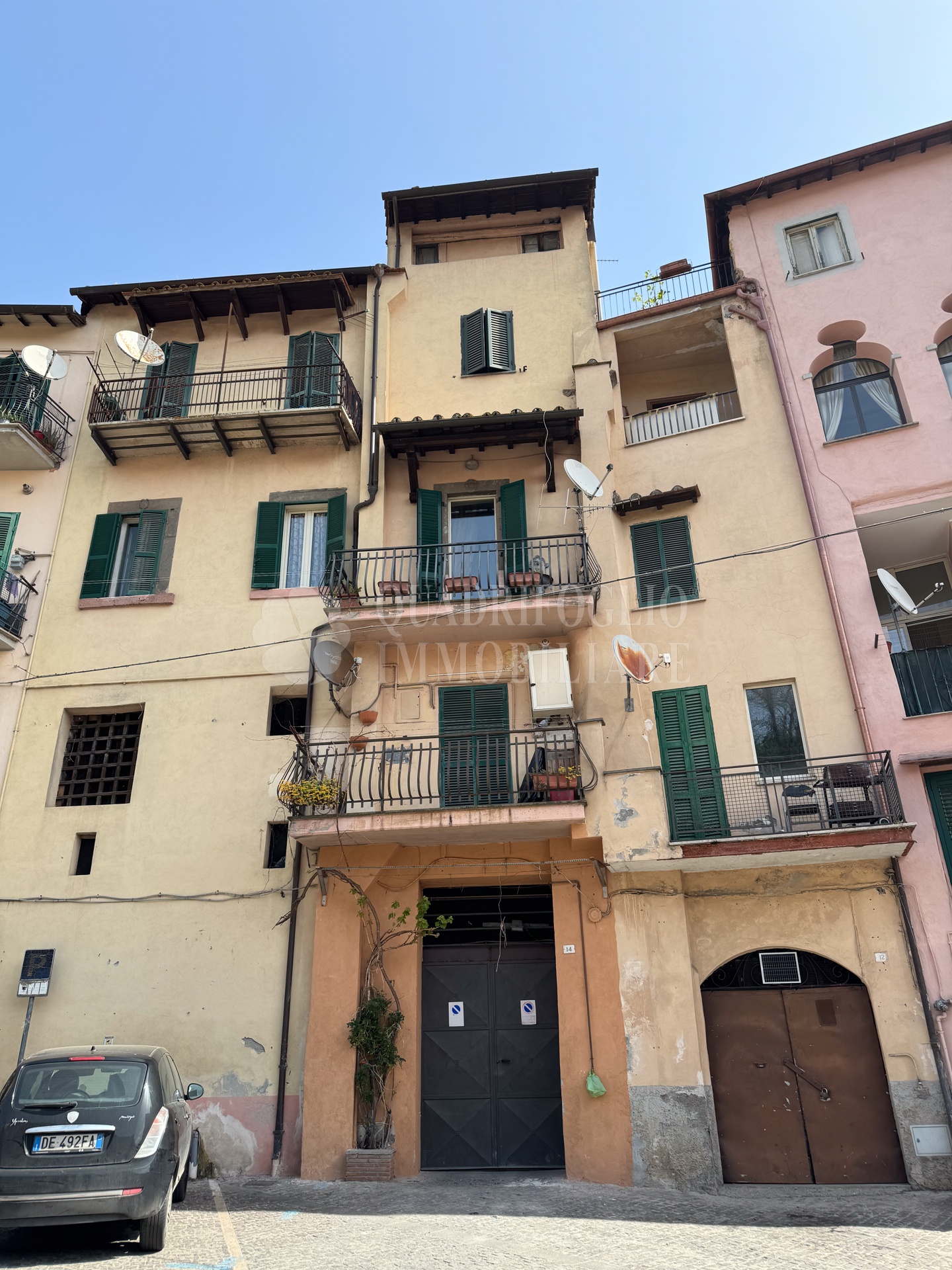 foto sito nuovo via xx settembre rempiccia VIT28-Qhzu Canepina, Centro Storico – Via XX Settembre