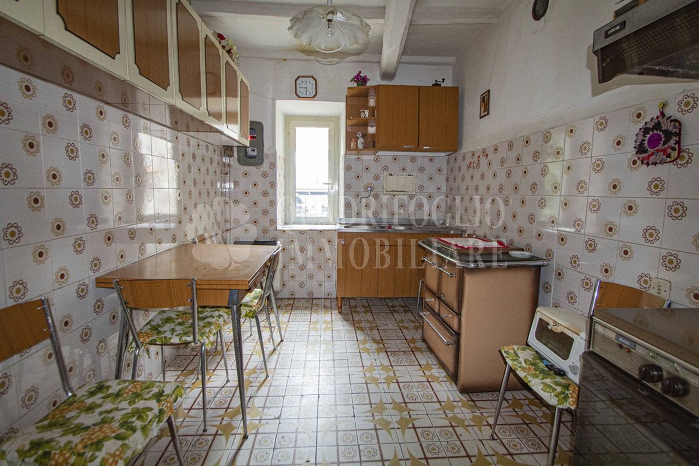 FOTO SITO – Canepina, via risciolo – Maria Grazia VIT01-uR0J Canepina, Centro Storico – Via Castello