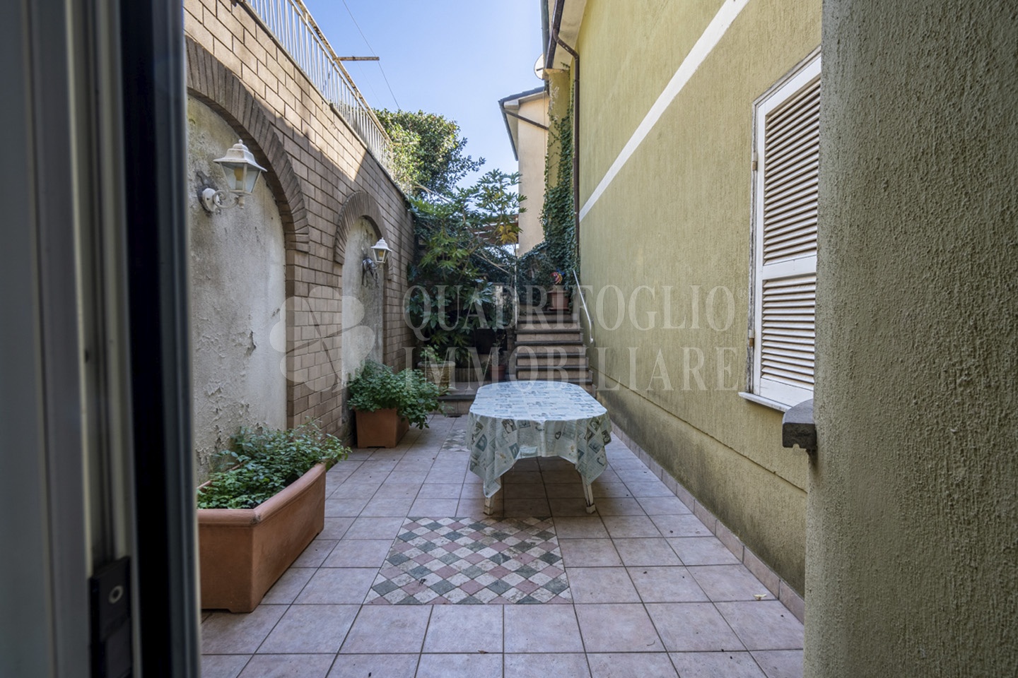 canepina, via viterbo – Piera Ciula VIT14-6lTo Canepina, Semi Centro – Via Viterbo
