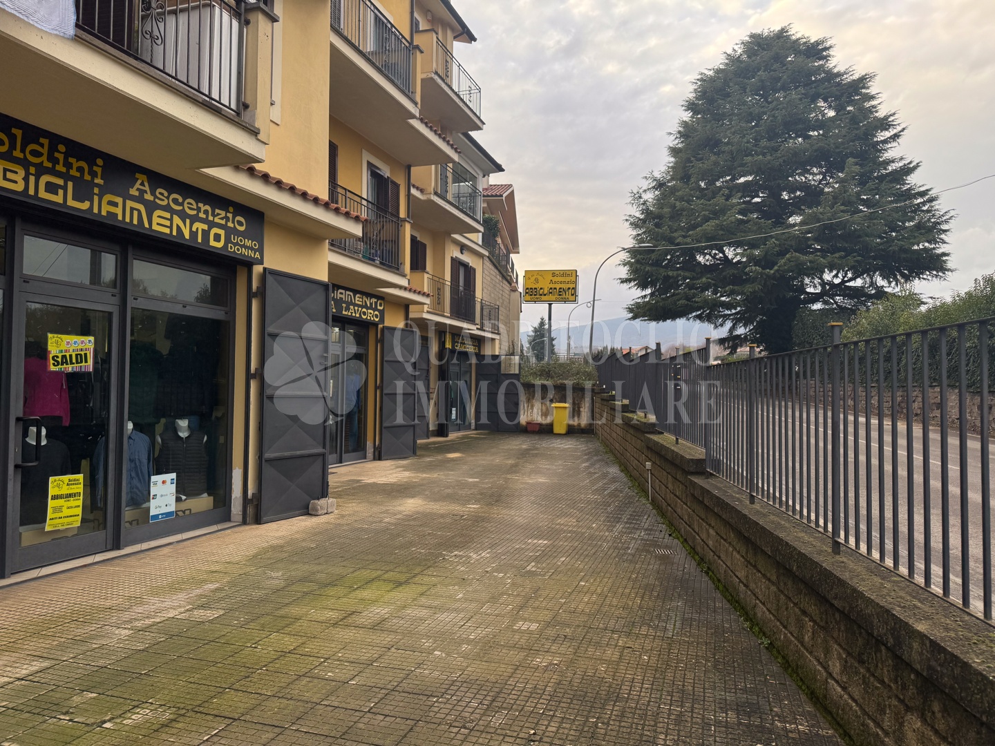 Vallerano, semi centro – Via Dante Alighieri