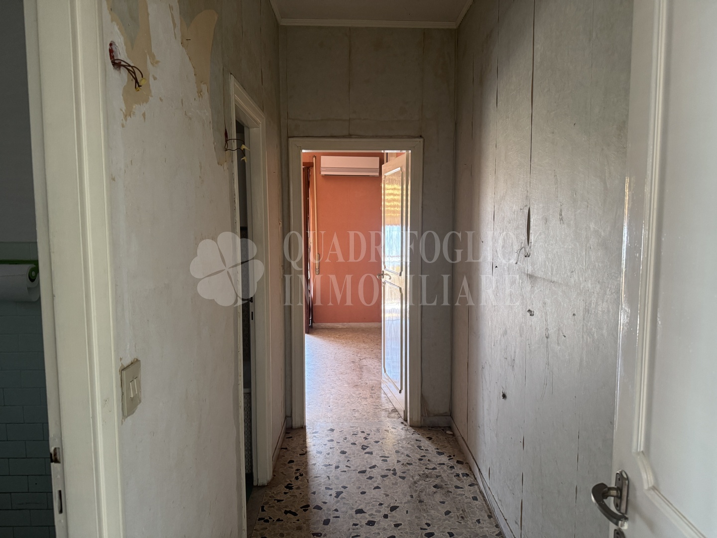 BORTOLOTTI CR03-xA4X Pomezia, Torvaianica – Lungomare delle Sirene
