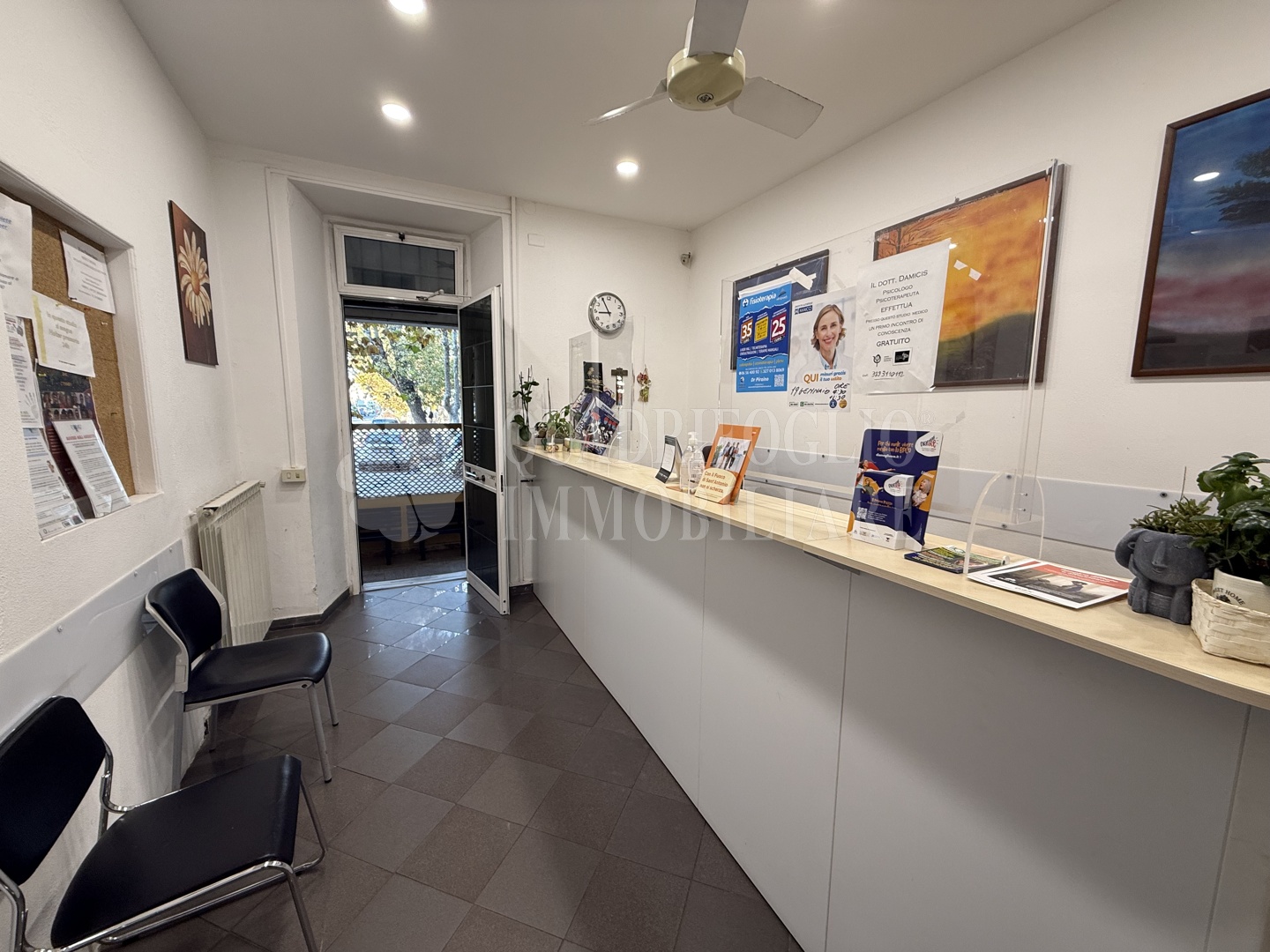 rovere 12 ROV01-2ddQ Ostia, centro storico – Piazza G.della Rovere