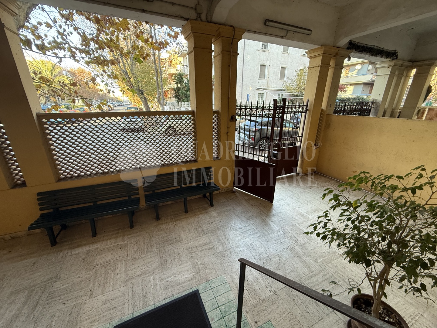 rovere 12 ROV15-2ddQ Ostia, centro storico – Piazza G.della Rovere