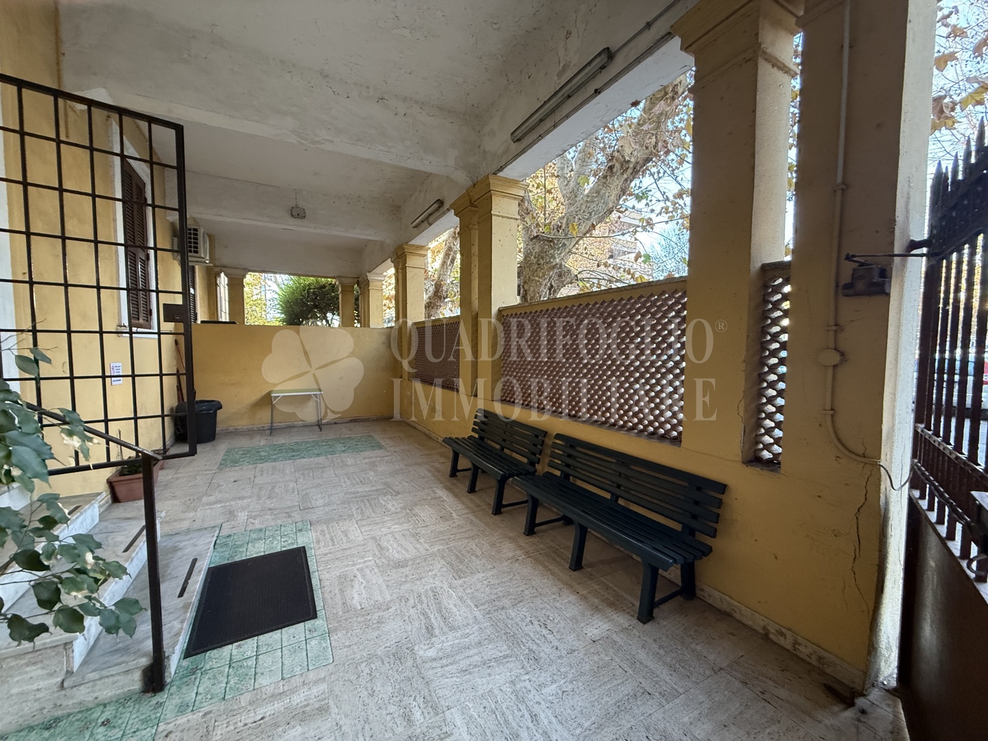 rovere 12 ROV17-2ddQ Ostia, centro storico – Piazza G.della Rovere