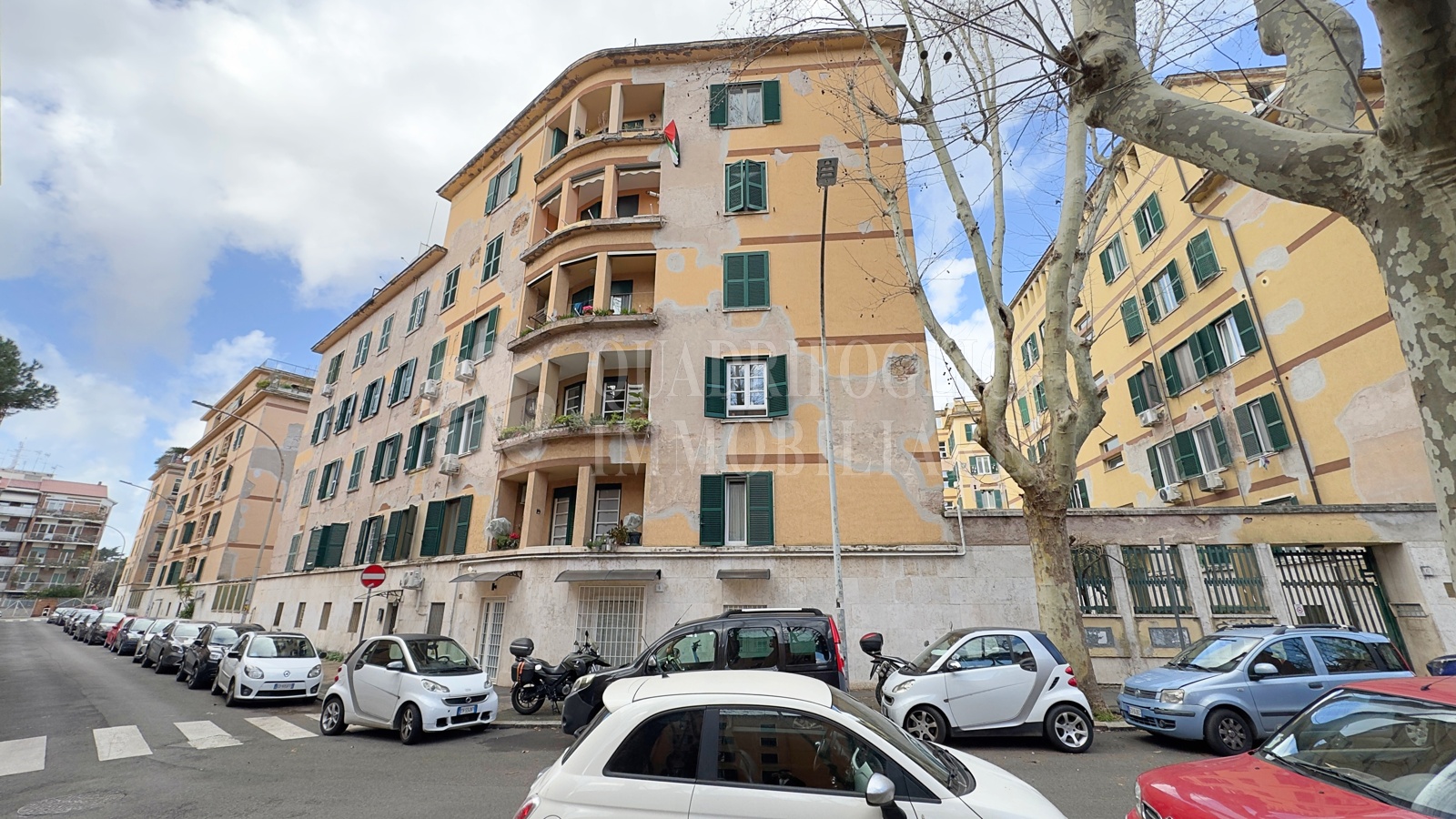 Foto CAL01-wvxT Roma, Garbatella – Piazza Caterina Sforza