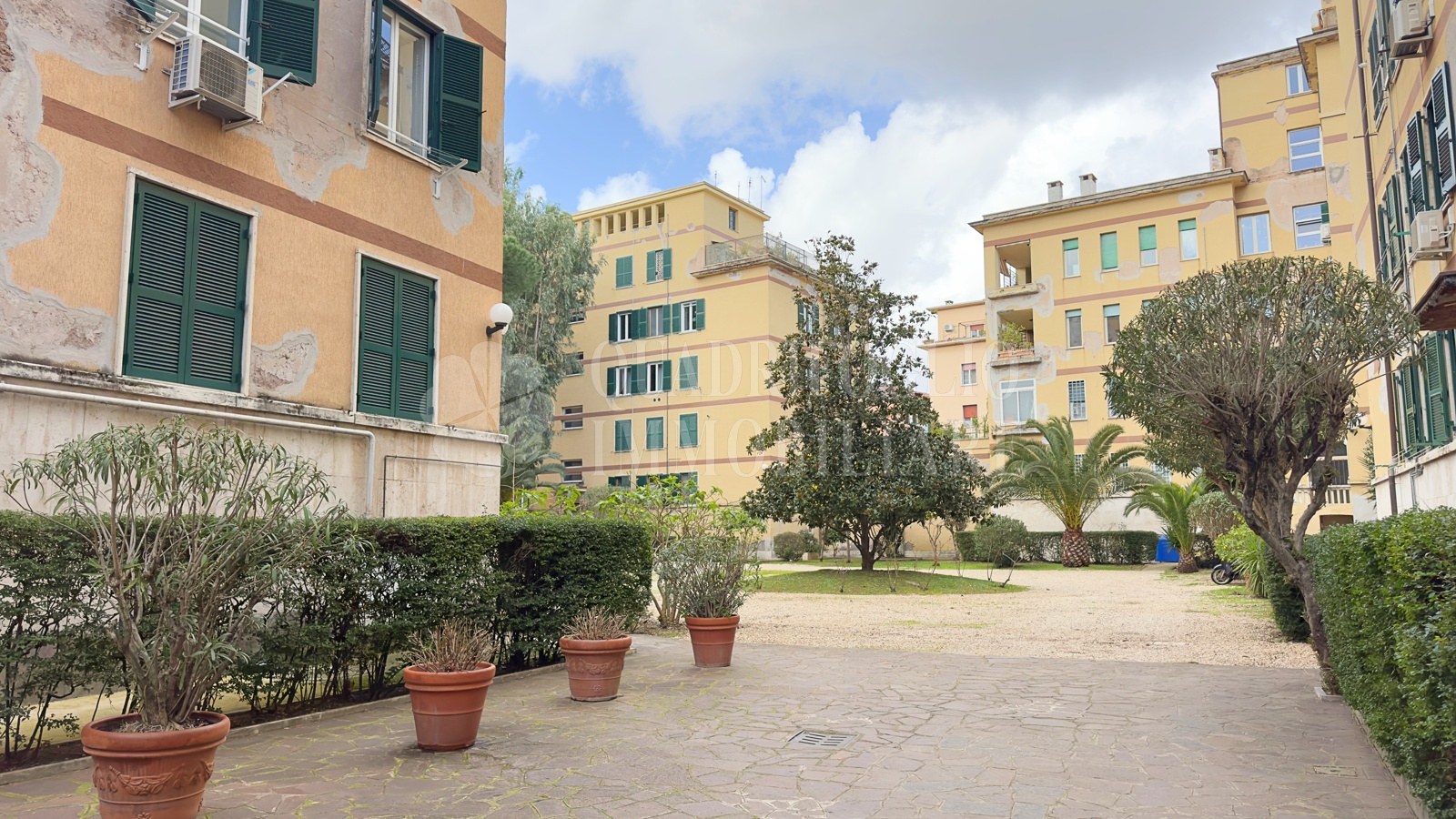 Foto CAL04-wvxT Roma, Garbatella – Piazza Caterina Sforza