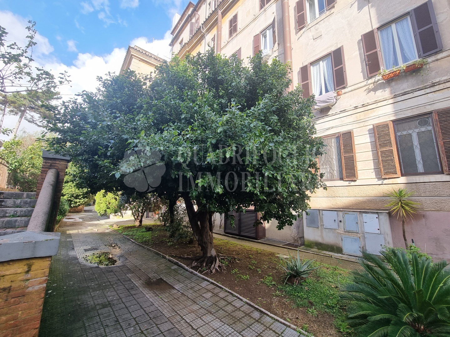 modifica RDR22-0rJ0 Roma, Garbatella – Via Enrico Cravero