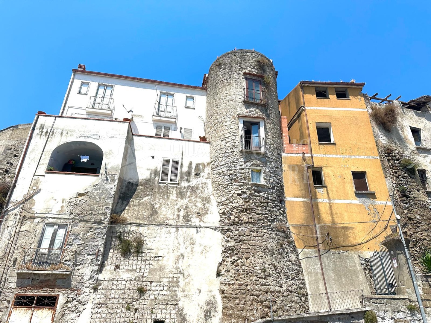2 Teano, Centro Storico – Vico Viola
