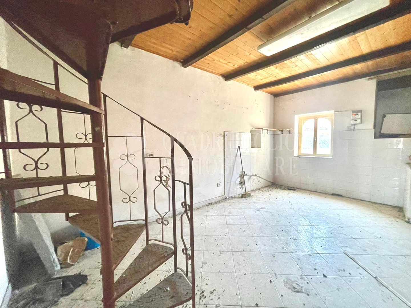 5 Teano, Centro Storico – Vico Viola