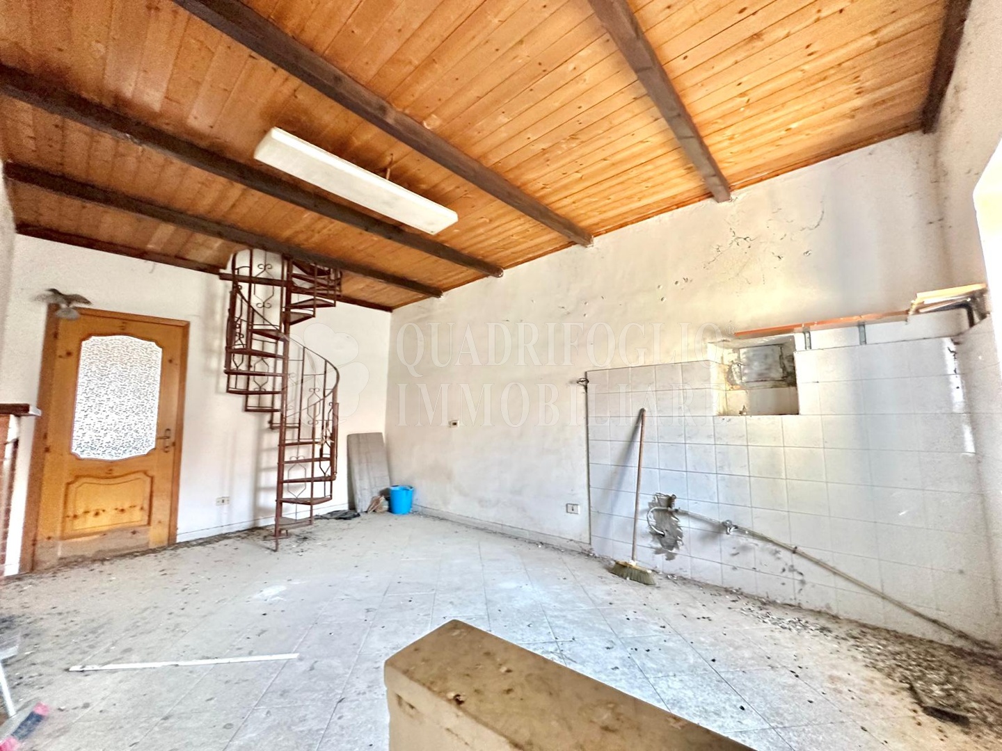 6ab Teano, Centro Storico – Vico Viola