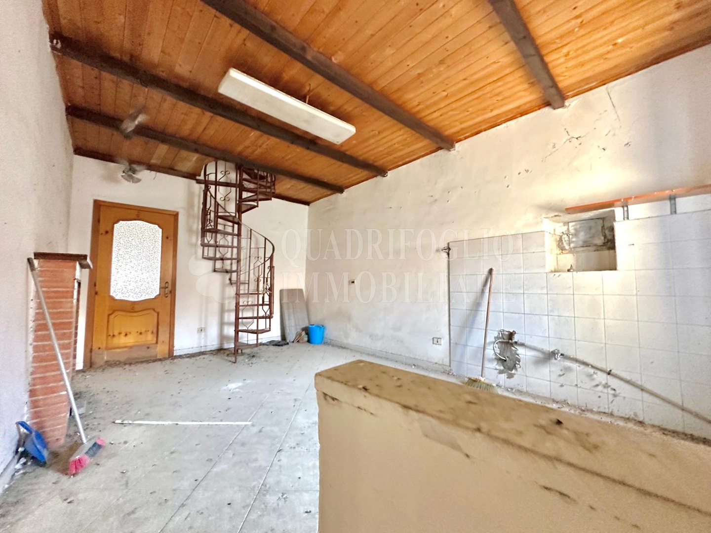 7ab Teano, Centro Storico – Vico Viola