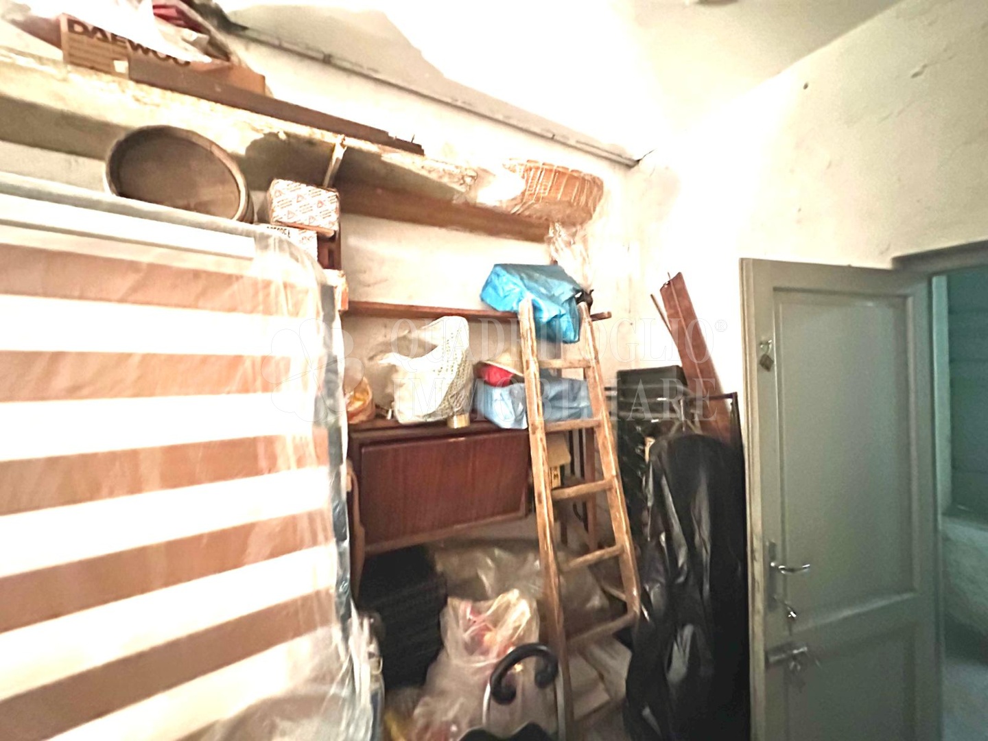 CANTINA LA SPEZIA CAS24-Q9kT Roma, San Giovanni – Via La Spezia
