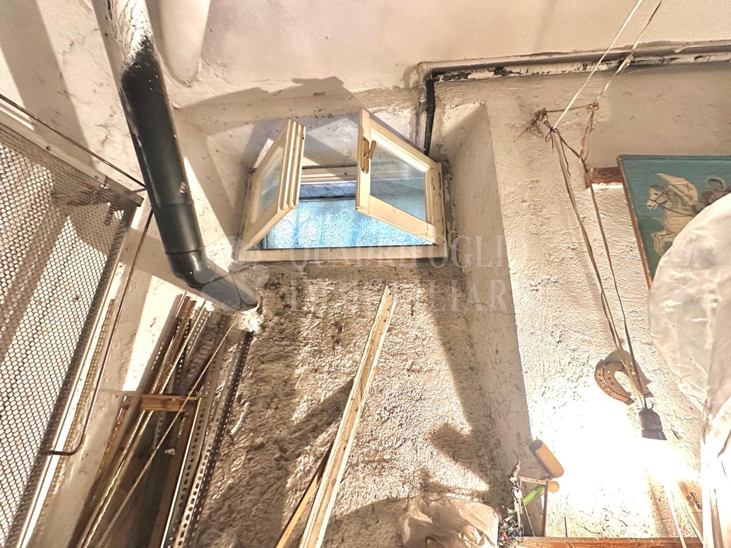 CANTINA LA SPEZIA CAS27-Q9kT Roma, San Giovanni – Via La Spezia