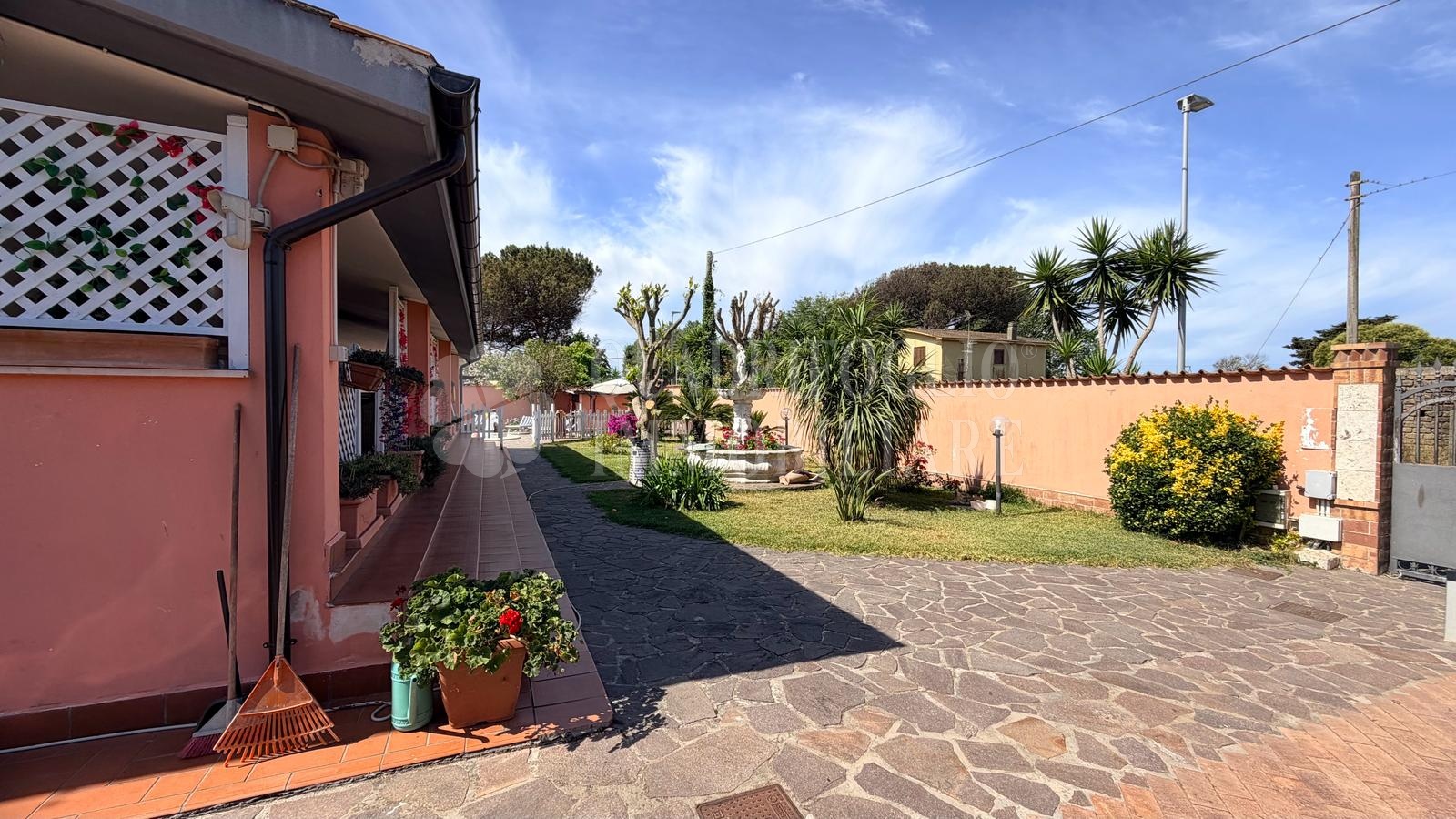 FOTO QUADRIFOGLIO Torreastura JEN17-Drg0 Latina, Torre Astura – Strada Valmontorio