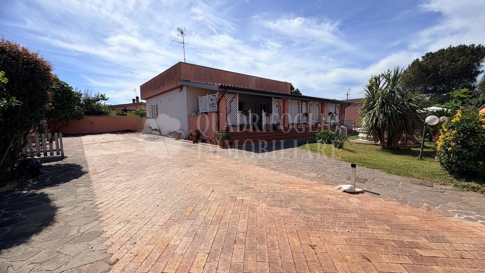 FOTO QUADRIFOGLIO Torreastura JEN18-Drg0 Latina, Torre Astura – Strada Valmontorio