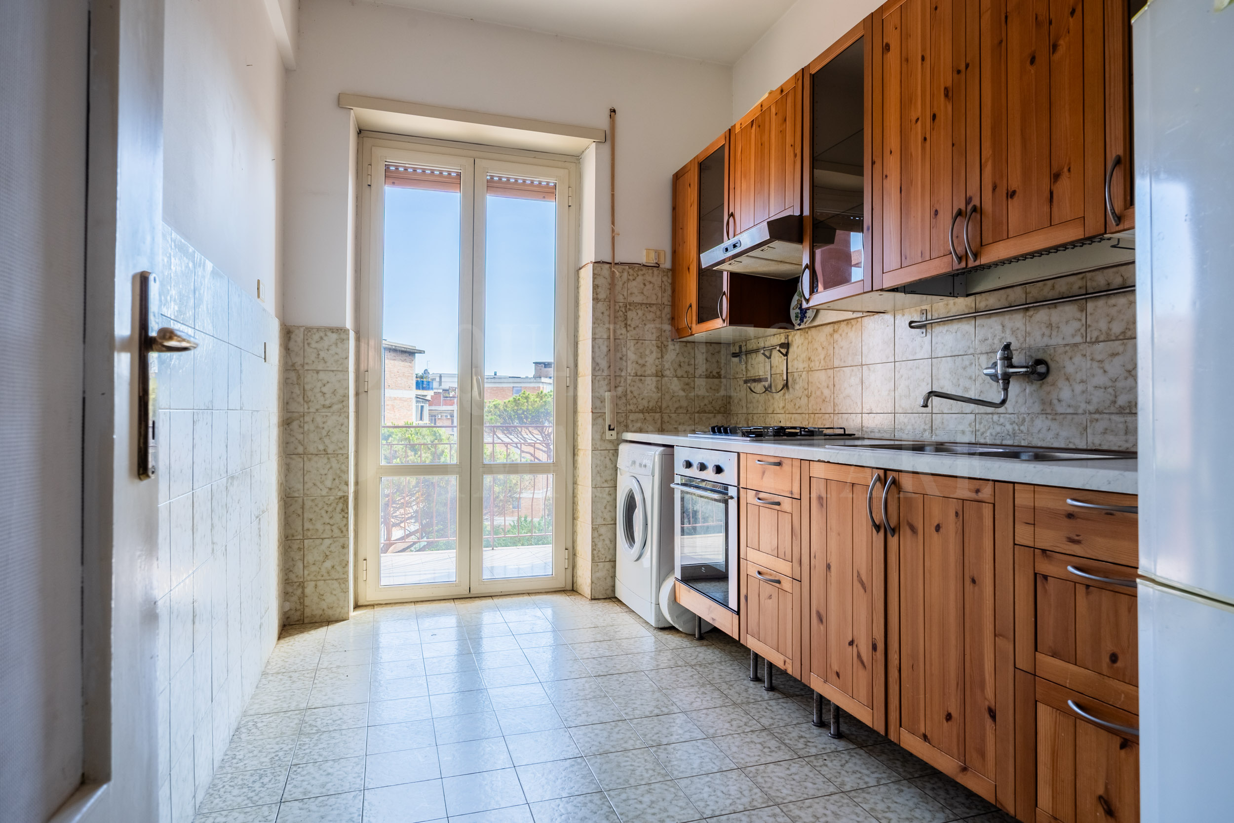 05 – Cucina abitabile Ostia, Levante Pineta- Via Ferdinando Acton