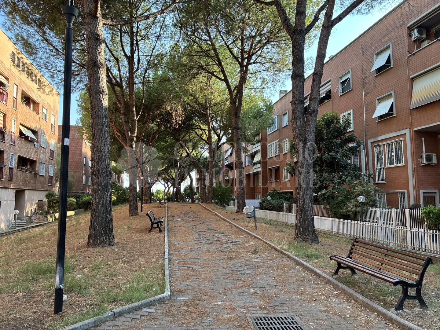 HH GAR06-JGzo Roma, Portuense/Trullo – Via Lanfranco Maroi