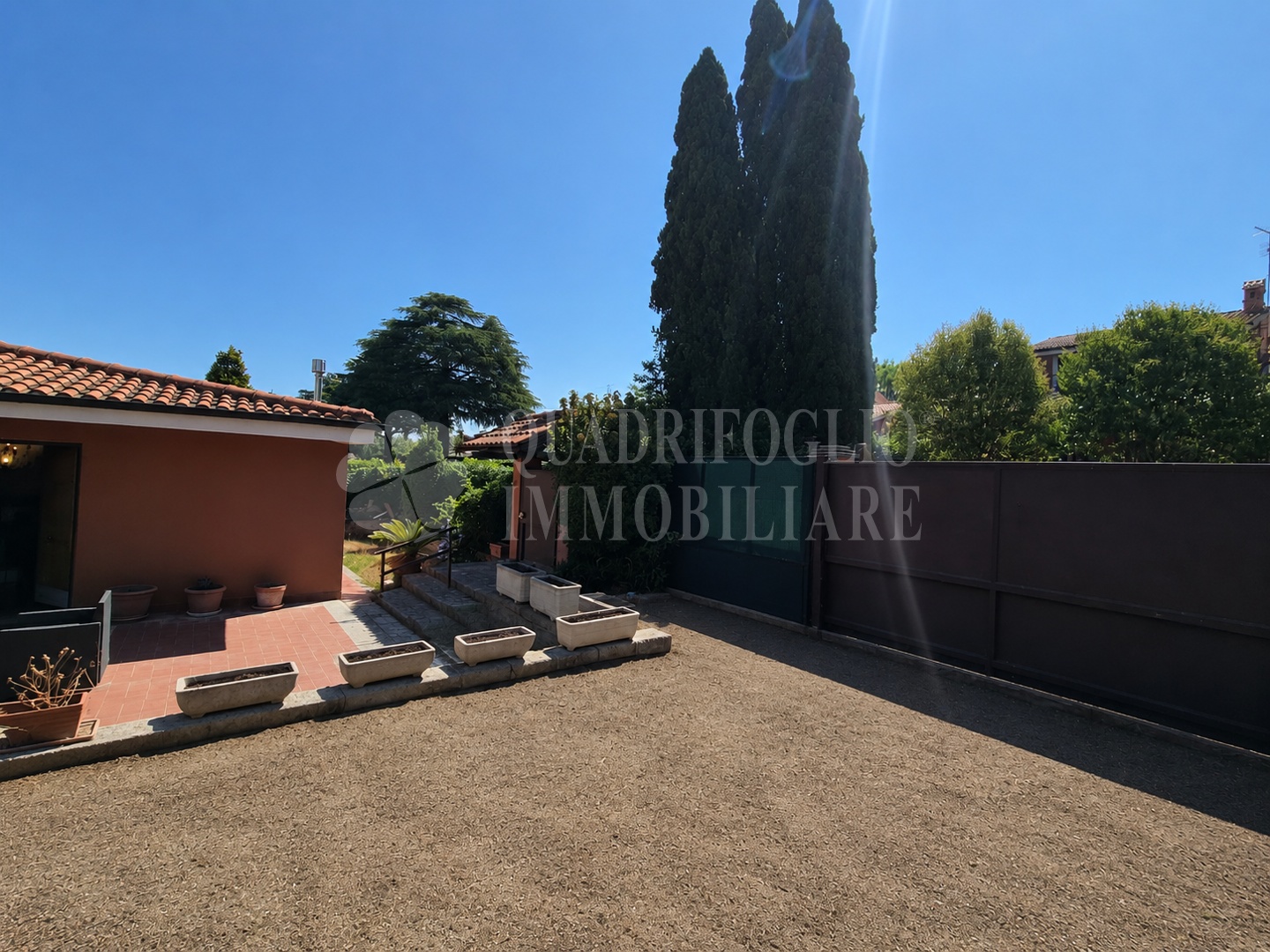 m RDR01-ralX Roma, Ciampino Consorzio del Sassone (Vigna Fiorita) – Via Colle Malvasia