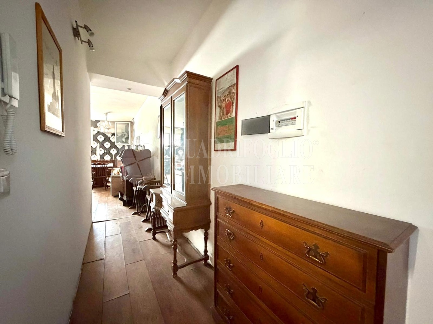 5 Roma, Statuario – Viale Appio Claudio