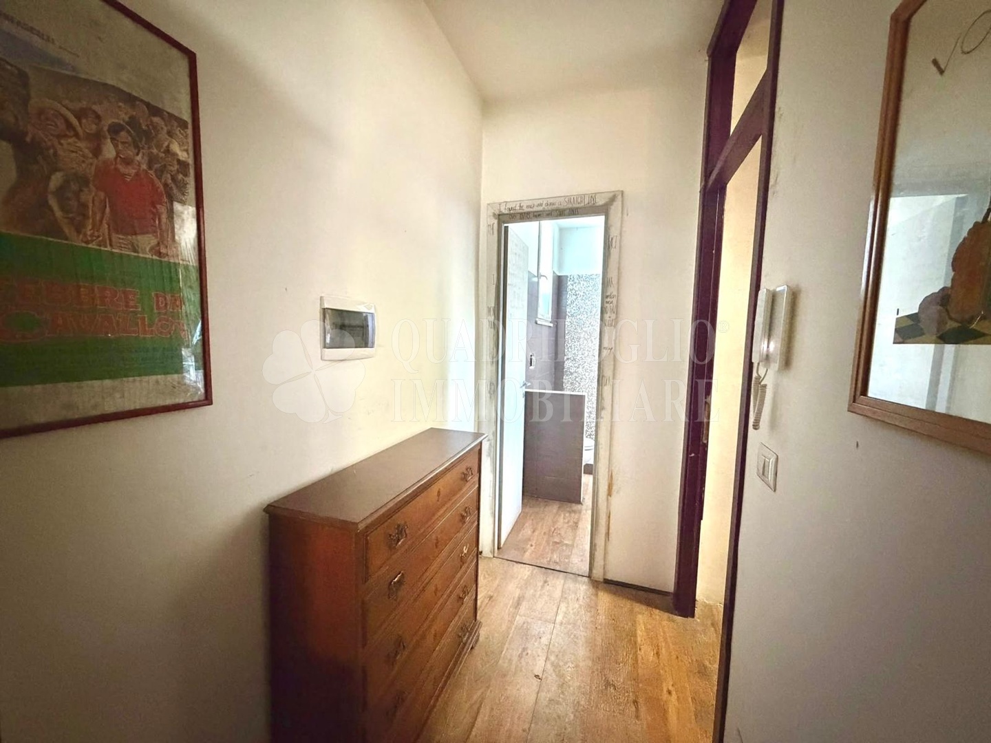 6 Roma, Statuario – Viale Appio Claudio