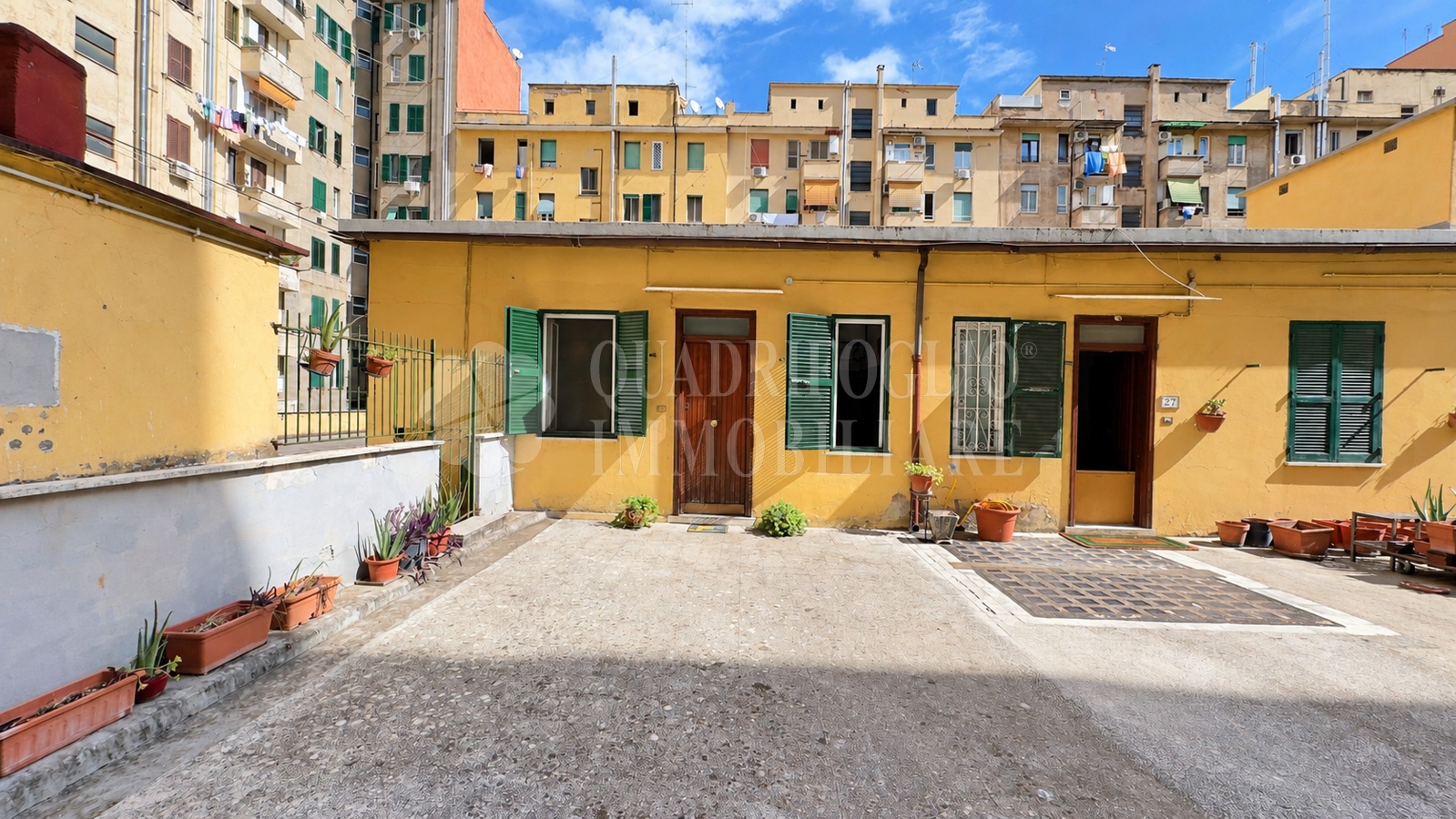 Foto coriolano CAL10-0yvC Roma, Appio Latino – Via Coriolano
