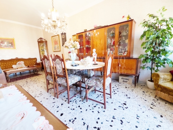 Ostia, Centro – Viale Vasco de Gama