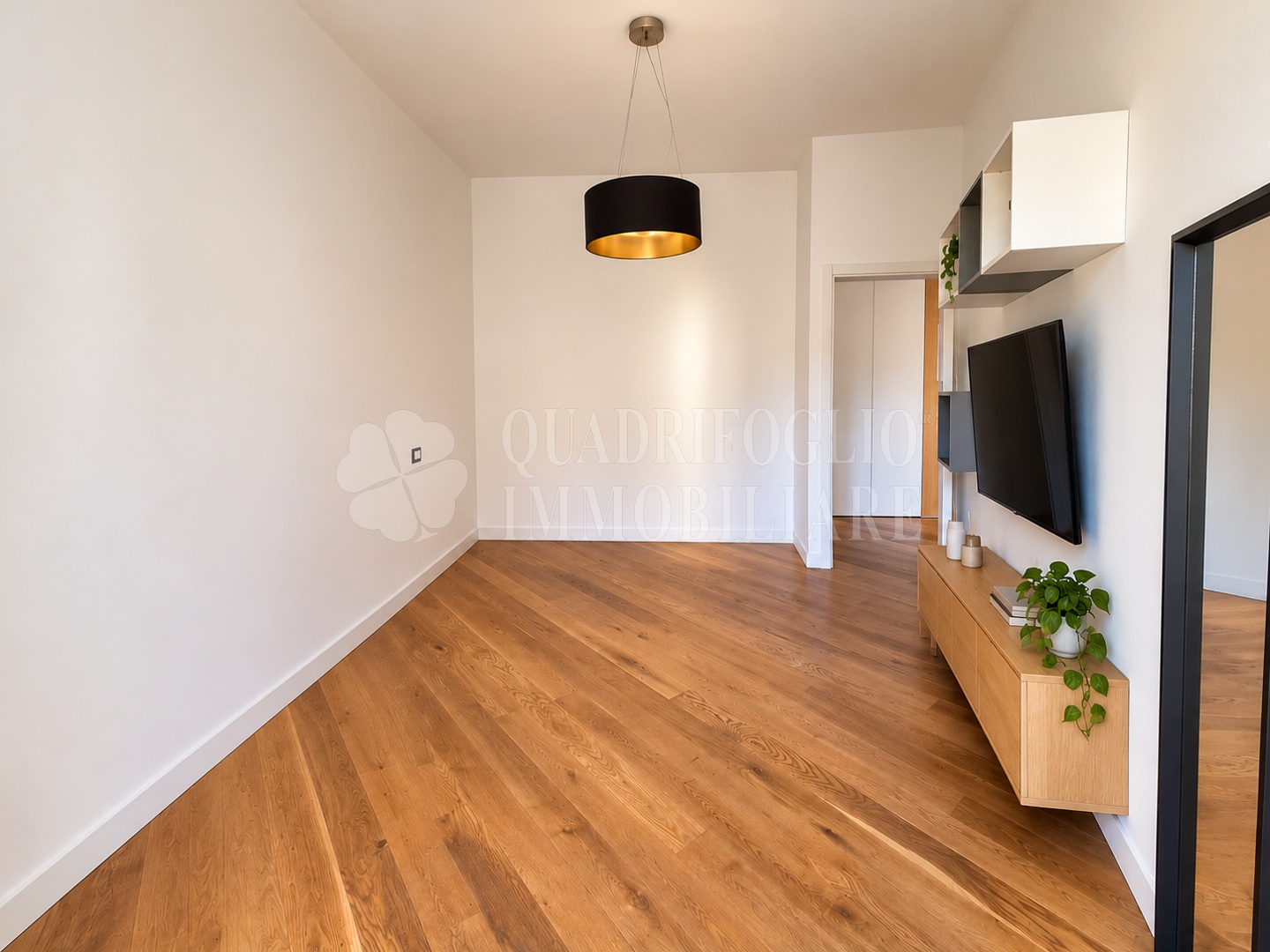 Roma – Re di Roma, Via Vercelli