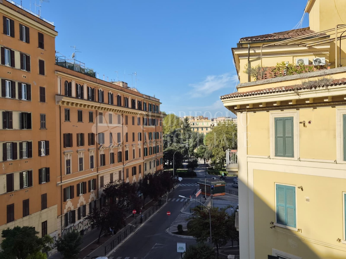 Roma – Re di Roma, Via Vercelli