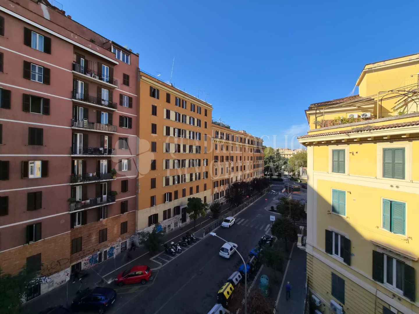 Roma – Re di Roma, Via Vercelli