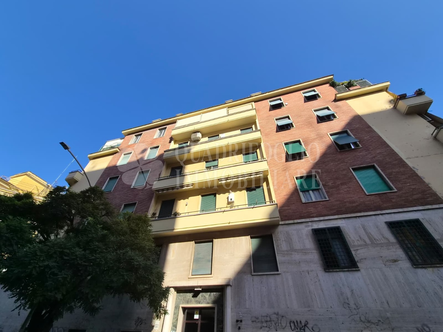 Roma – Re di Roma, Via Vercelli